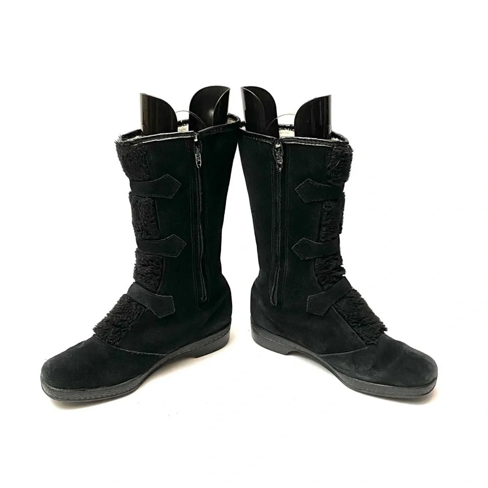 Vintage 1970s black suede fleece lined snow boots